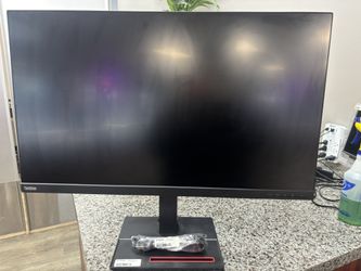 Lenovo Monitor 