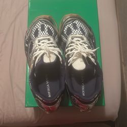 Bottega Veneta Sz 44