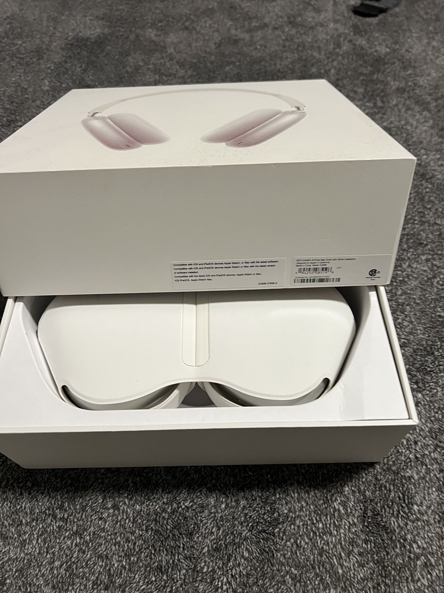Apple AirPod max USB