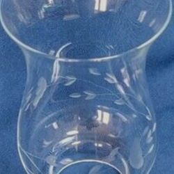 Princess House~ Heritage Crystal  Hurricane Globe Chimney Replacement Shade

Measures 6 1/4" tall 