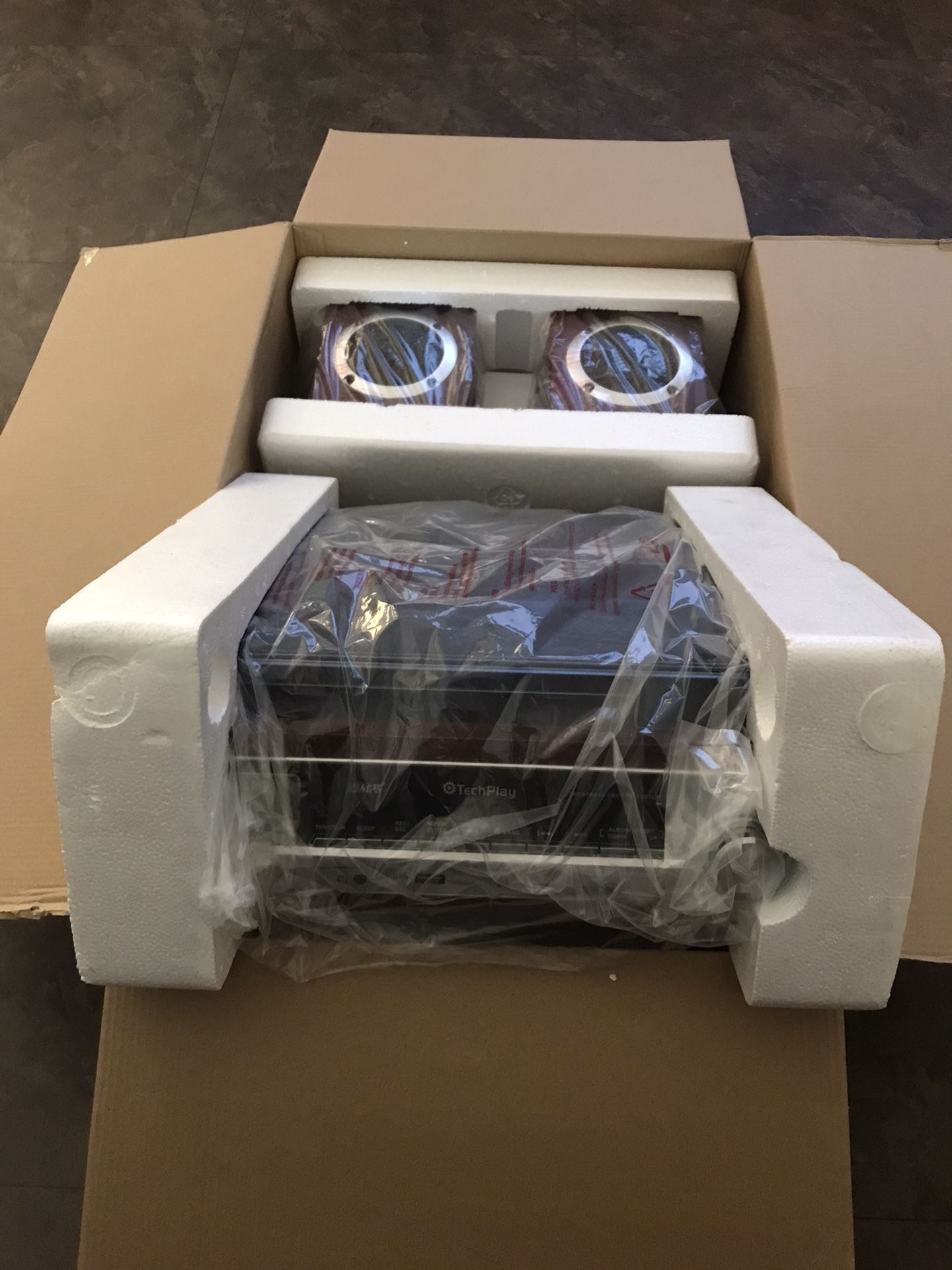 BRAND NEW NEVER USED TURNTABLE!