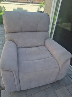 Recliner couch