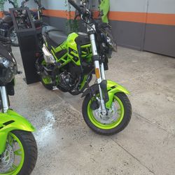 2025 Benelli Tnt 135