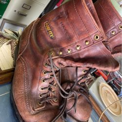 Halls Goretex Size9 Half We 