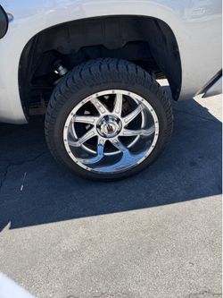 22x12 american truxx vortex wheels with 33 inch tires (5x150)