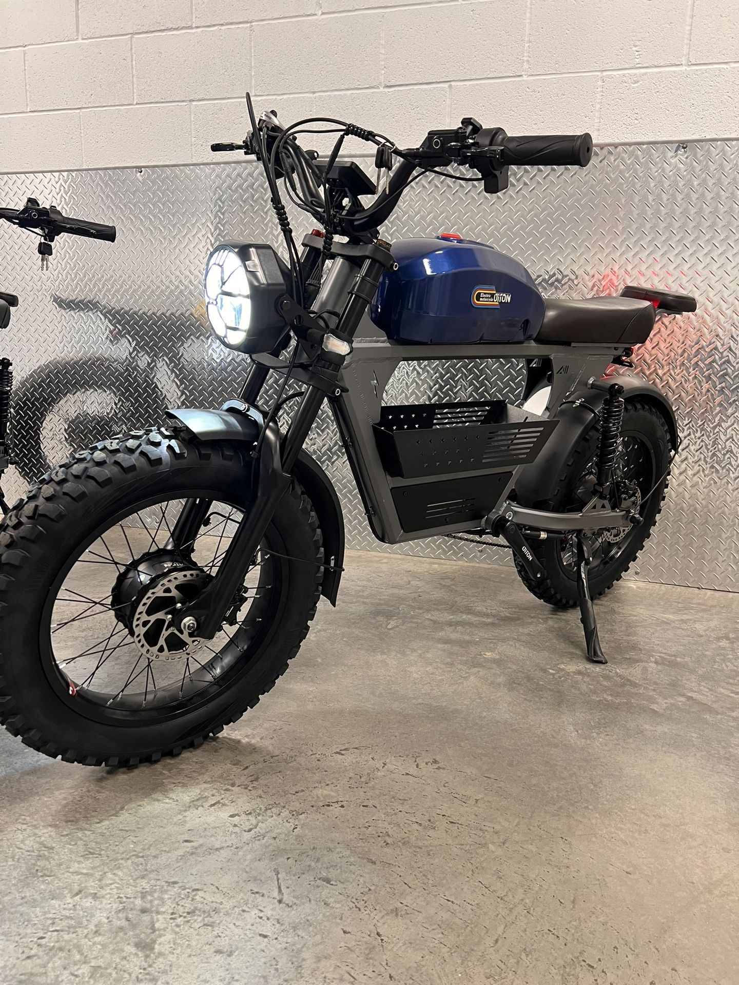 NEW! 3000 W, Electric Bike, Dual Motors, 40 Mph, AWD, Full Suspension, Blue Or Yellow Battery, Free Delivery 🚚 + Lock 🔐