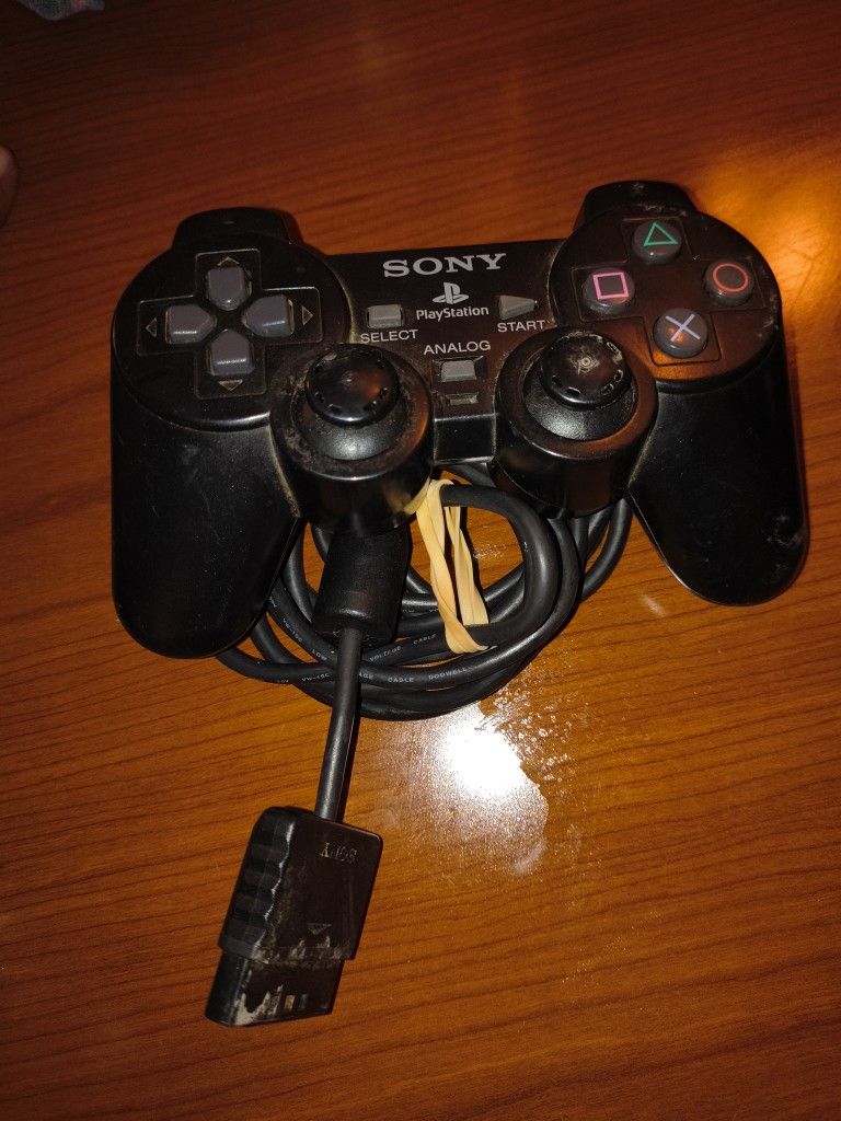 PlayStation 2 Controller