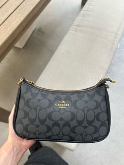 Coach New York Signature Shoulder Bag