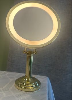Vintage Magnifying Make up Mirror
