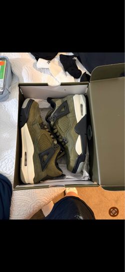 Air Jordan 4 Olive Green Sneakers