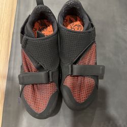 Peloton shoes Size 8