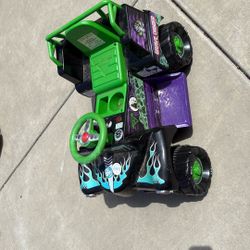 Works Good Come With charger