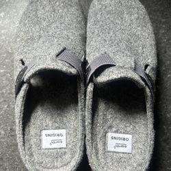 Earth Origins "Jenna" Felt Slip-On Clogs