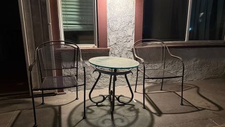 Outdoor Table and Chairs Set