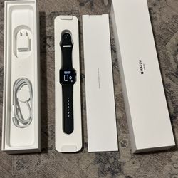 New Apple Watch Series 3, 38mm,Cellular / GPS
