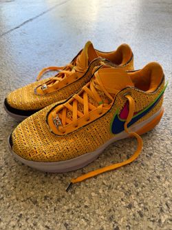 Nike Le Bron 20 Laser Orange size 10.5