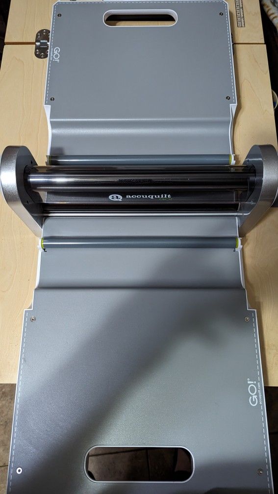 Accuquilt Go Cutter With Value Die $160 OBO
