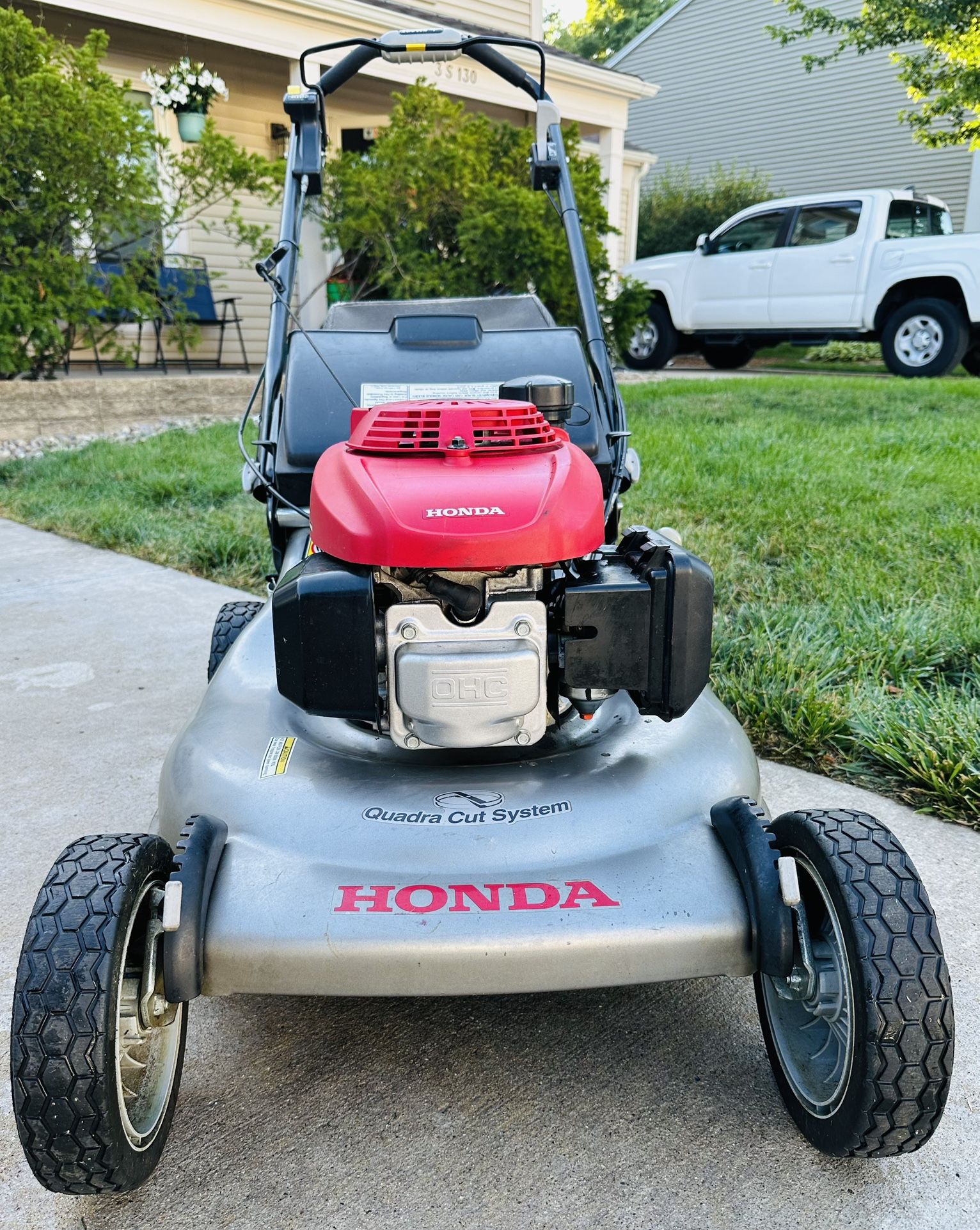 Honda Lawn Mower Self Propelled with Bag