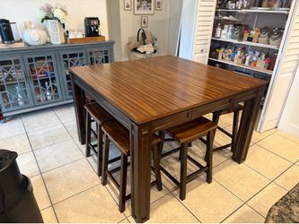 Counter-Height Dining table w 8 stool seats