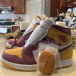 Jordan 1 Hightop OG “Brotherhood” Purple Size 10.5