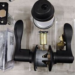 Schlage Keyed Entry Door Handle / Deadbolt-Black