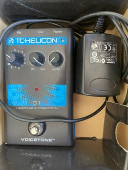TC Helicon VoiceTone C1 Autotune Pitch Vocal Pedal