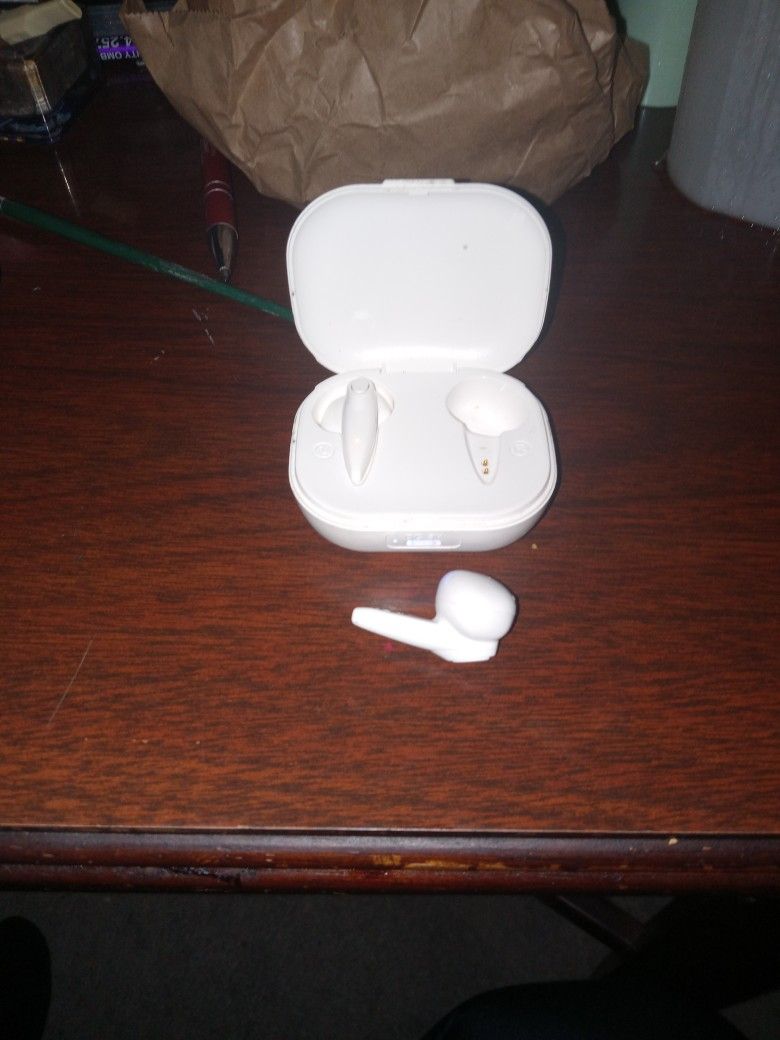 Earbuds