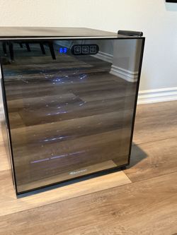 16 Bottle Wine Refrigerator