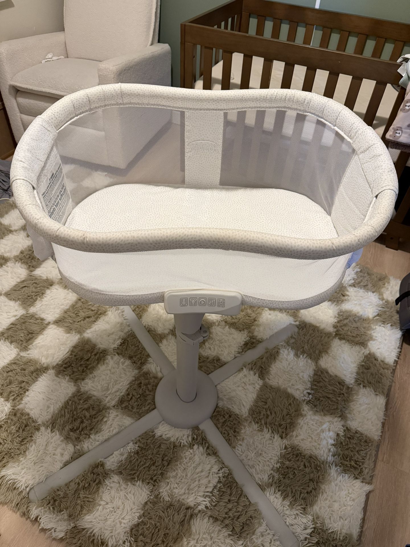 Halo BassiNest Swivel Sleeper, Baby Bassinet, Soothing Center with Nightlight, Vibration and Sound, Premiere Series, Pebble