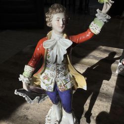 Vintage Sitzendorf Porcelain Figurine 