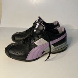 Women Pumas  Size 8.5