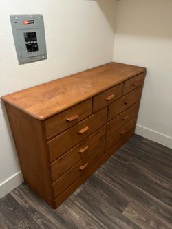 Dresser