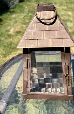 Bronze Metal LED Lantern with Timer.  Read description 1st