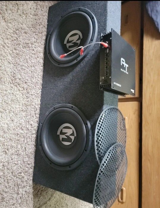 TWO 12" Subwoofers 