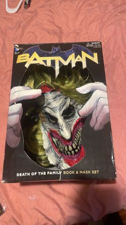 Batman book and mask set