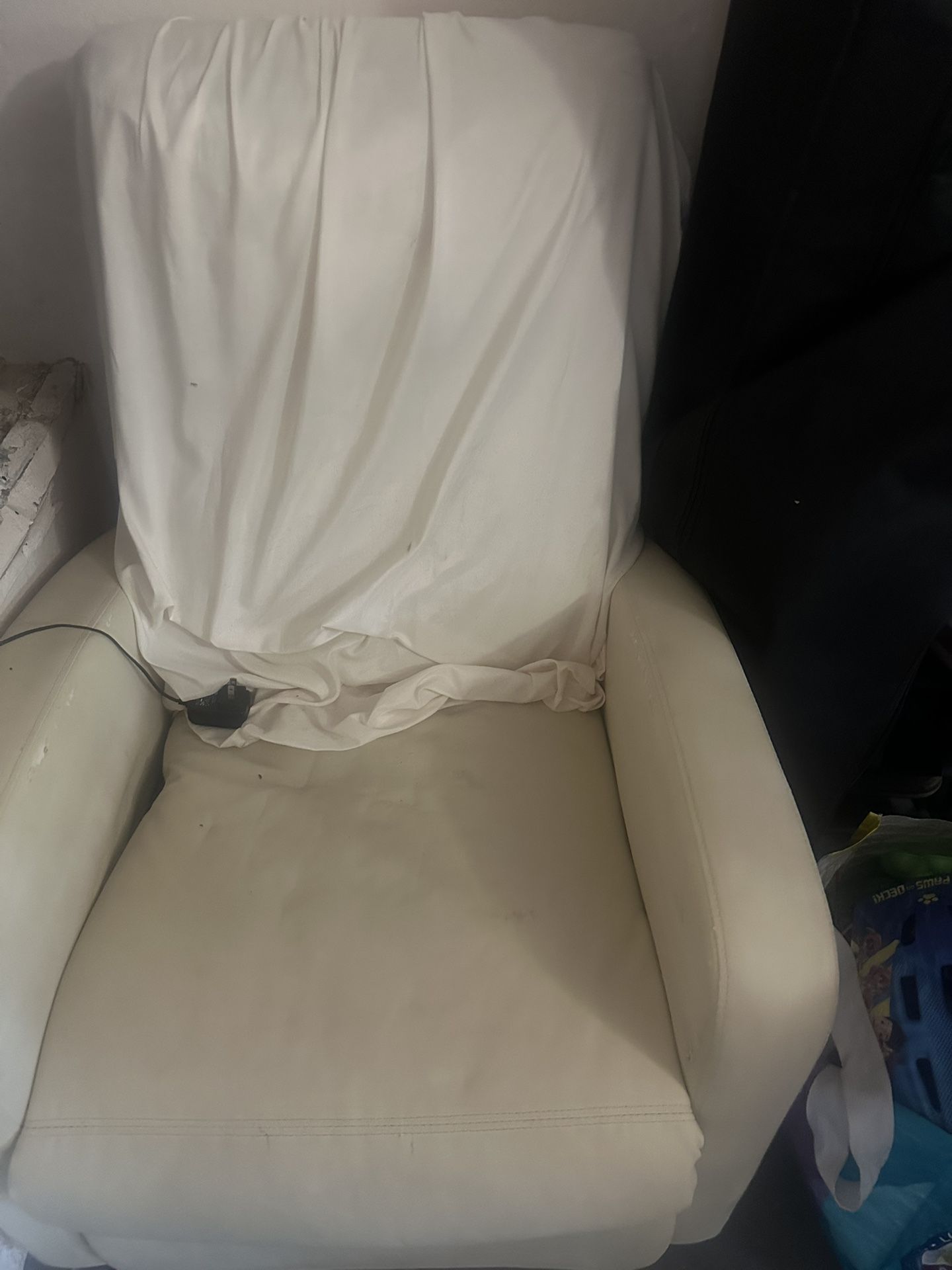 Recliner Massage Chair Free