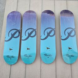 SKATEBOARD PRIMITIVE DESK SIZE 8.25