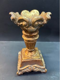 Vintage Beautiful Gold Leaf Candleholder