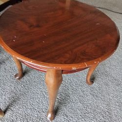 Wood Round Table