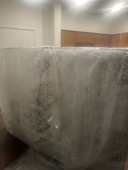 Queen size bed