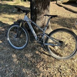 giant trance 3 with fox suspension 