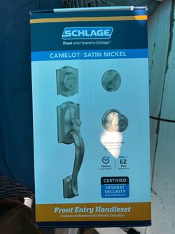 New Schlage Camelot Satin Nickel Single Cylinder Door Handleset with Georgian Knob