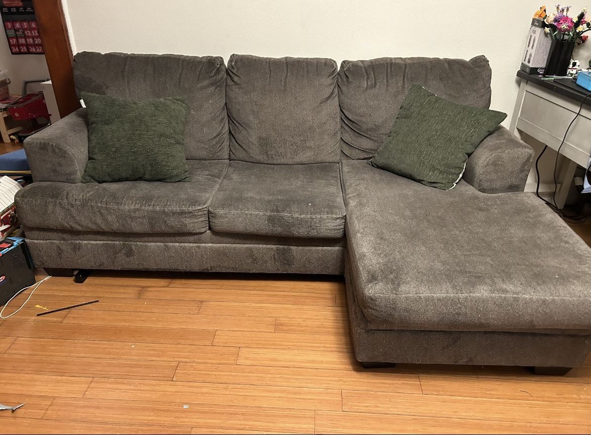 Sectional Couch 