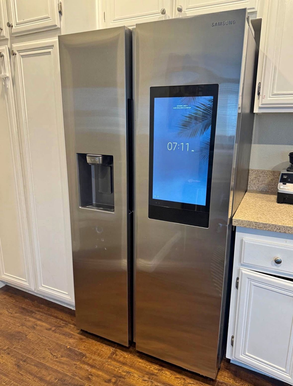 Refrigerator