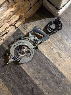 Used Skilsaw SHD77 7-1/4 Warn drive