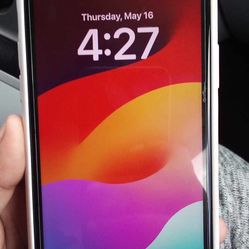 iPhone 11 ( Boost Mobile ) 