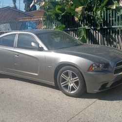 I Am Selling My Dodge Charger Rx 2012 