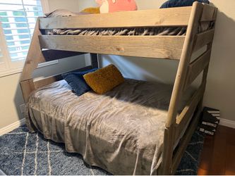 Bunk bed with Mattresses included