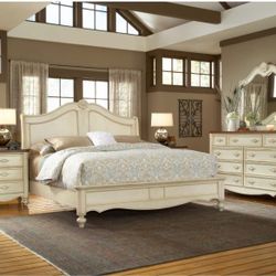 Queen Bedroom Set