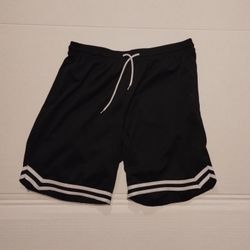 $5 NEED GONE Black w White Stripes Shorts Size L(36)
